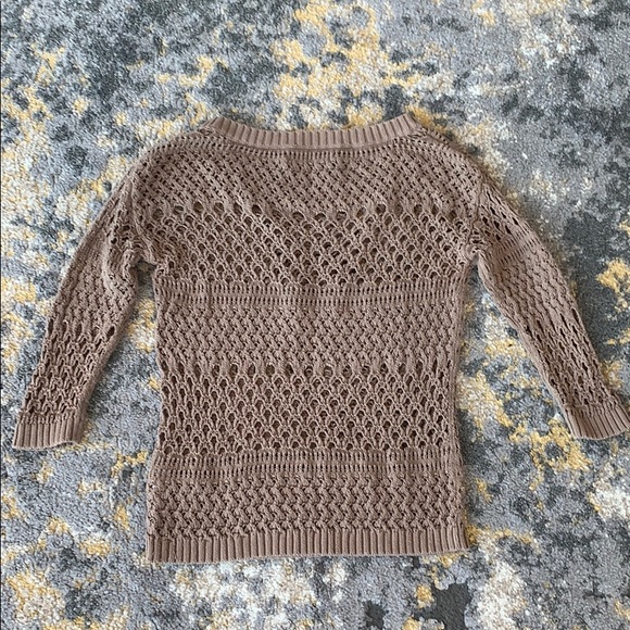 Great summer sweater - Picture 2 of 2